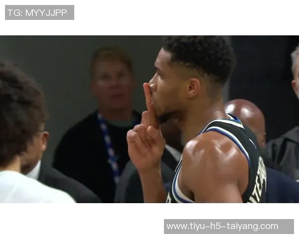 字母哥罚球全中空接暴扣绝杀全场砍下30分10板5助展现超级巨星风范