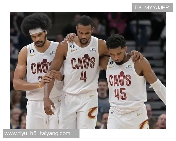 绿军逆袭超越尼克斯成功登顶东部第二名展现强大实力 绿军逆袭超越尼克斯成功登顶东部第二名展现强大实力